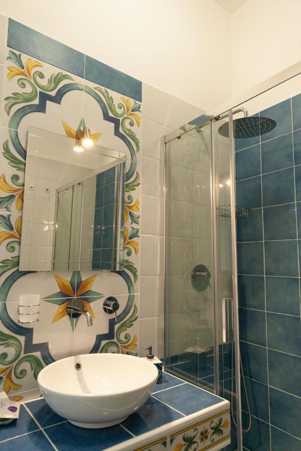 Velia34 Bed and Breakfast Salerno Buitenkant foto