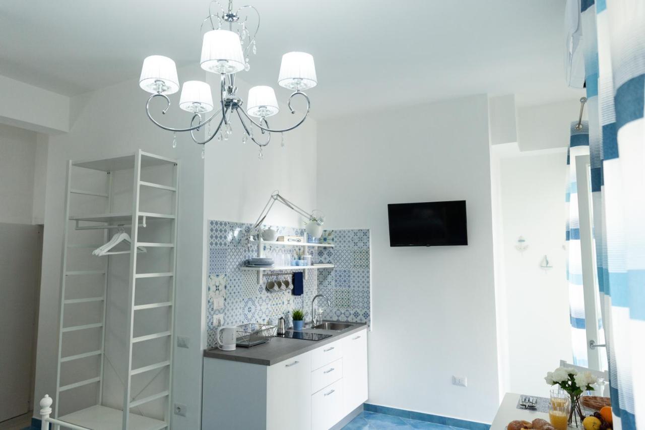 Velia34 Bed and Breakfast Salerno Buitenkant foto