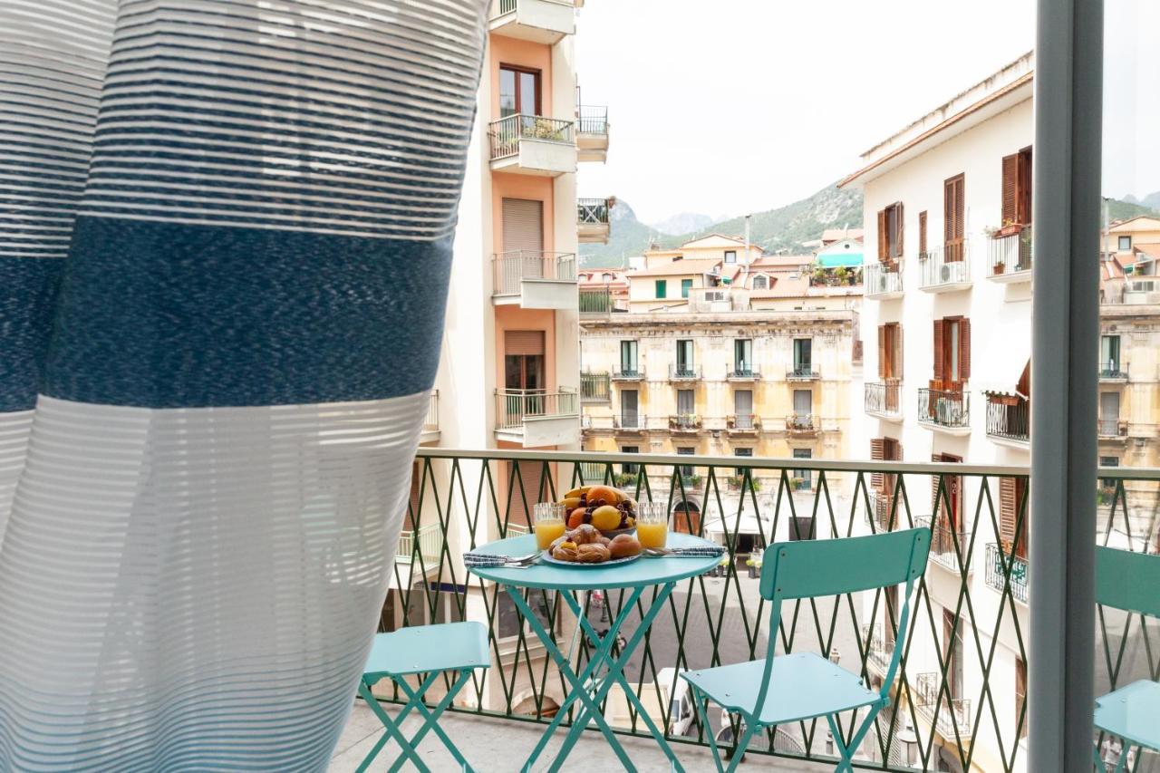Velia34 Bed and Breakfast Salerno Buitenkant foto