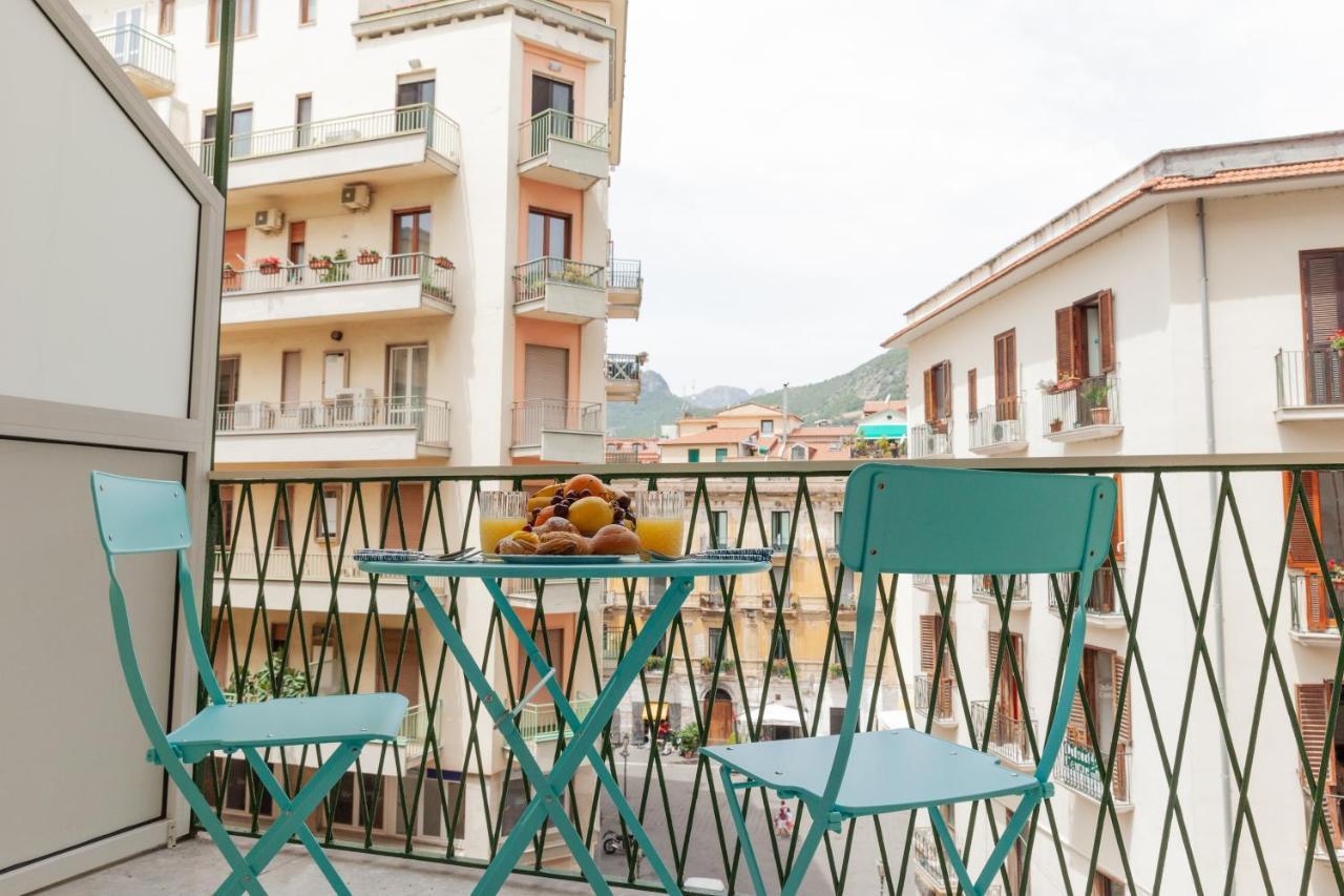 Velia34 Bed and Breakfast Salerno Buitenkant foto
