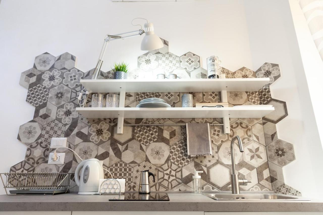 Velia34 Bed and Breakfast Salerno Buitenkant foto