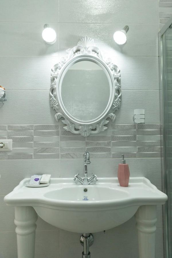 Velia34 Bed and Breakfast Salerno Buitenkant foto