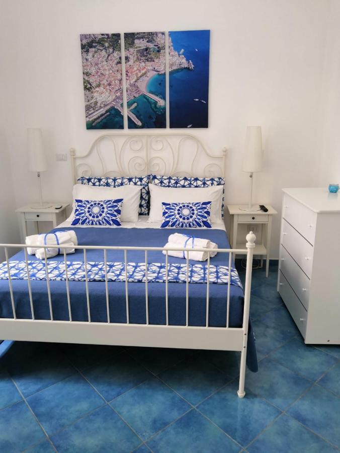 Velia34 Bed and Breakfast Salerno Buitenkant foto