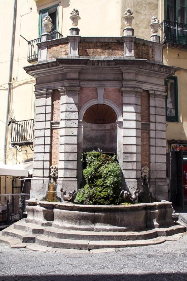 Velia34 Bed and Breakfast Salerno Buitenkant foto