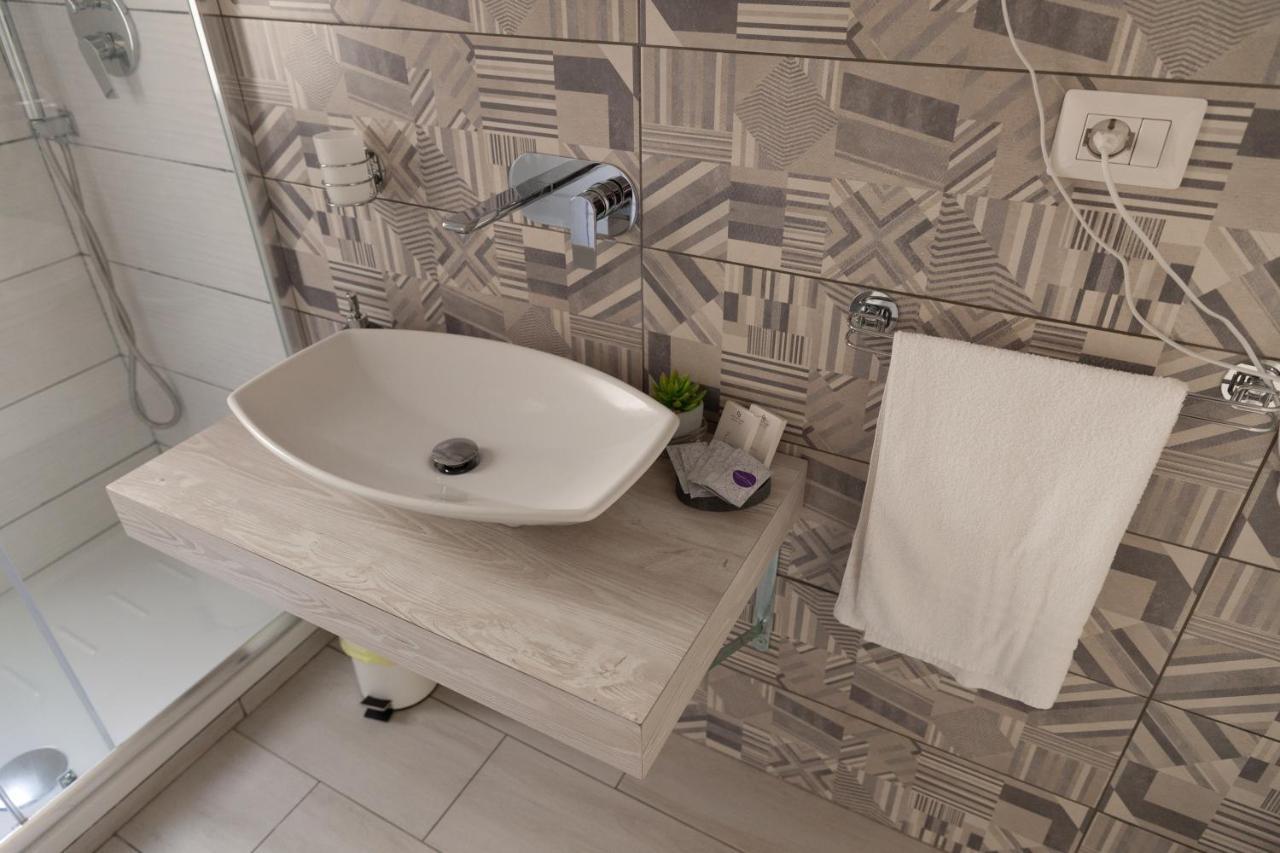 Velia34 Bed and Breakfast Salerno Buitenkant foto